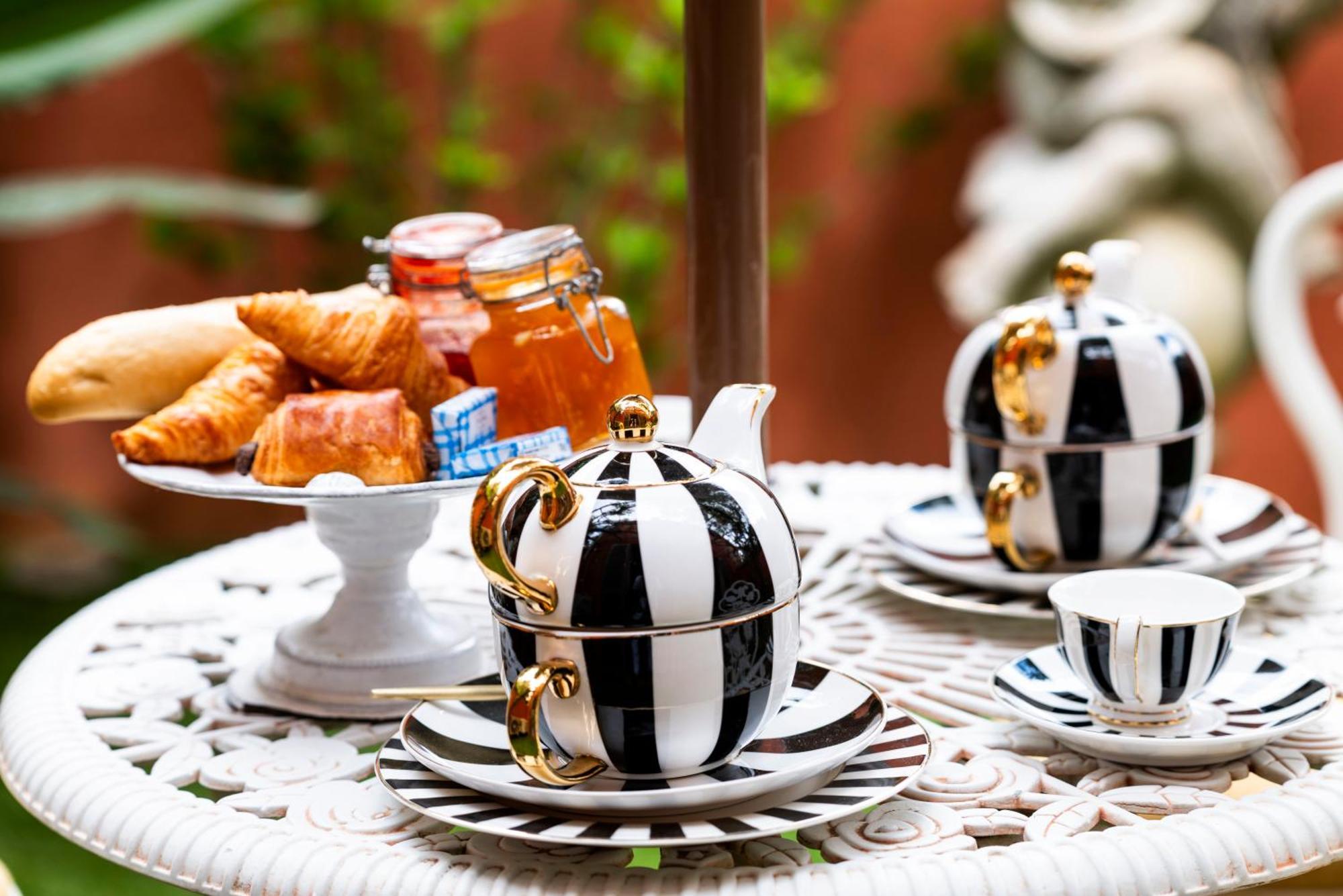 La Bravade Luxe Et Serenite Au Coeur De Saint-Tropez Suites Spacieuses Avec Jardin Enchanteur Экстерьер фото